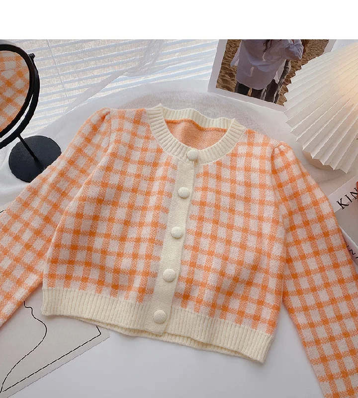 Small aging short long sleeve Knitted Top  6439