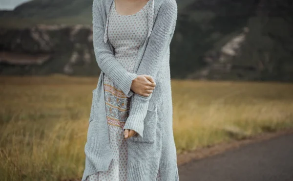 Cozy Elegance: Women's Knitted Cardigans for Every Season